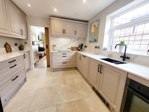 Kitchen- click for photo gallery